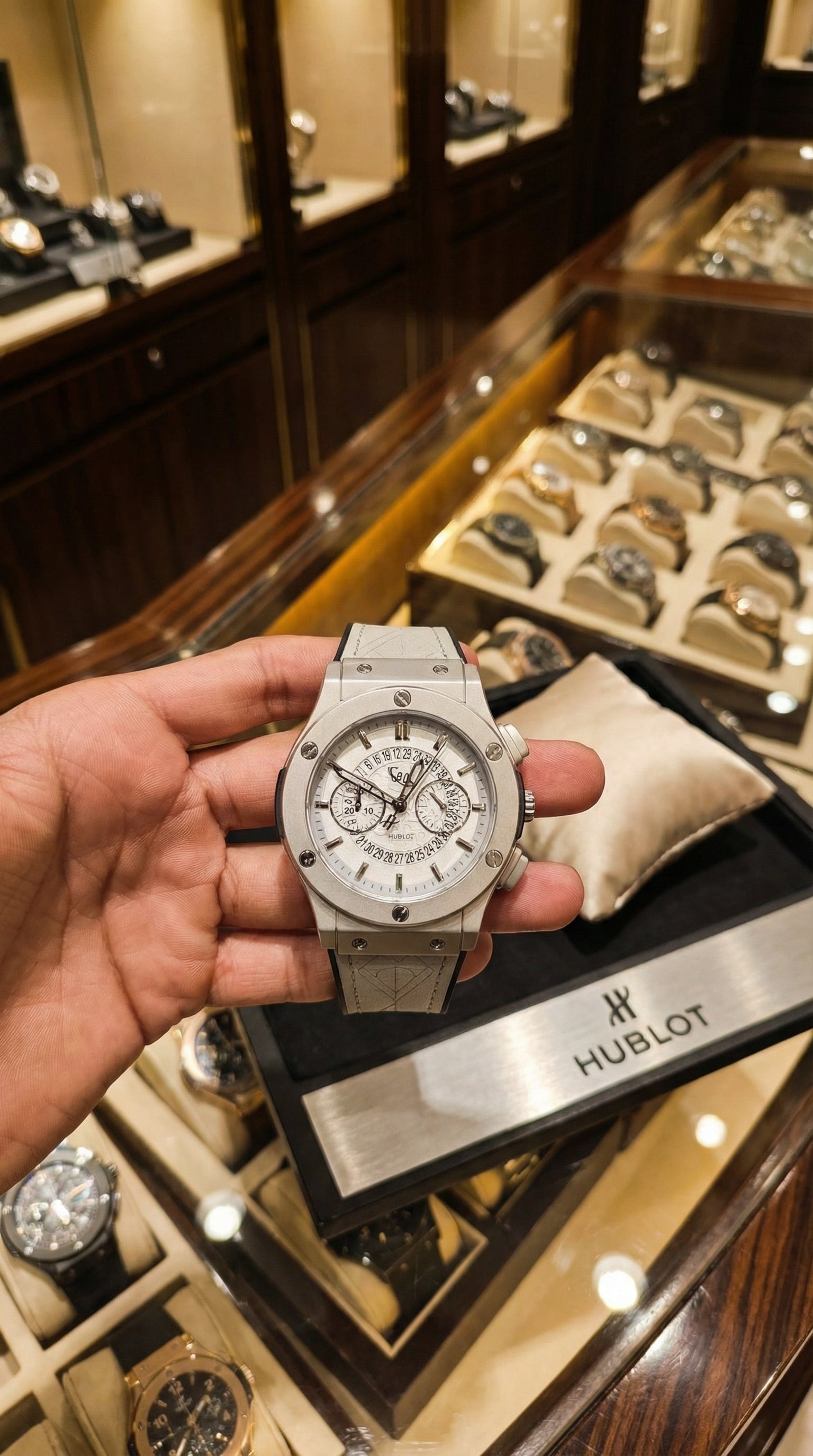 Hublot black scelton with gray strap